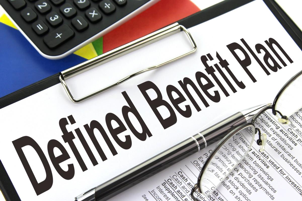 defined-benefit-plan-clipboard-image