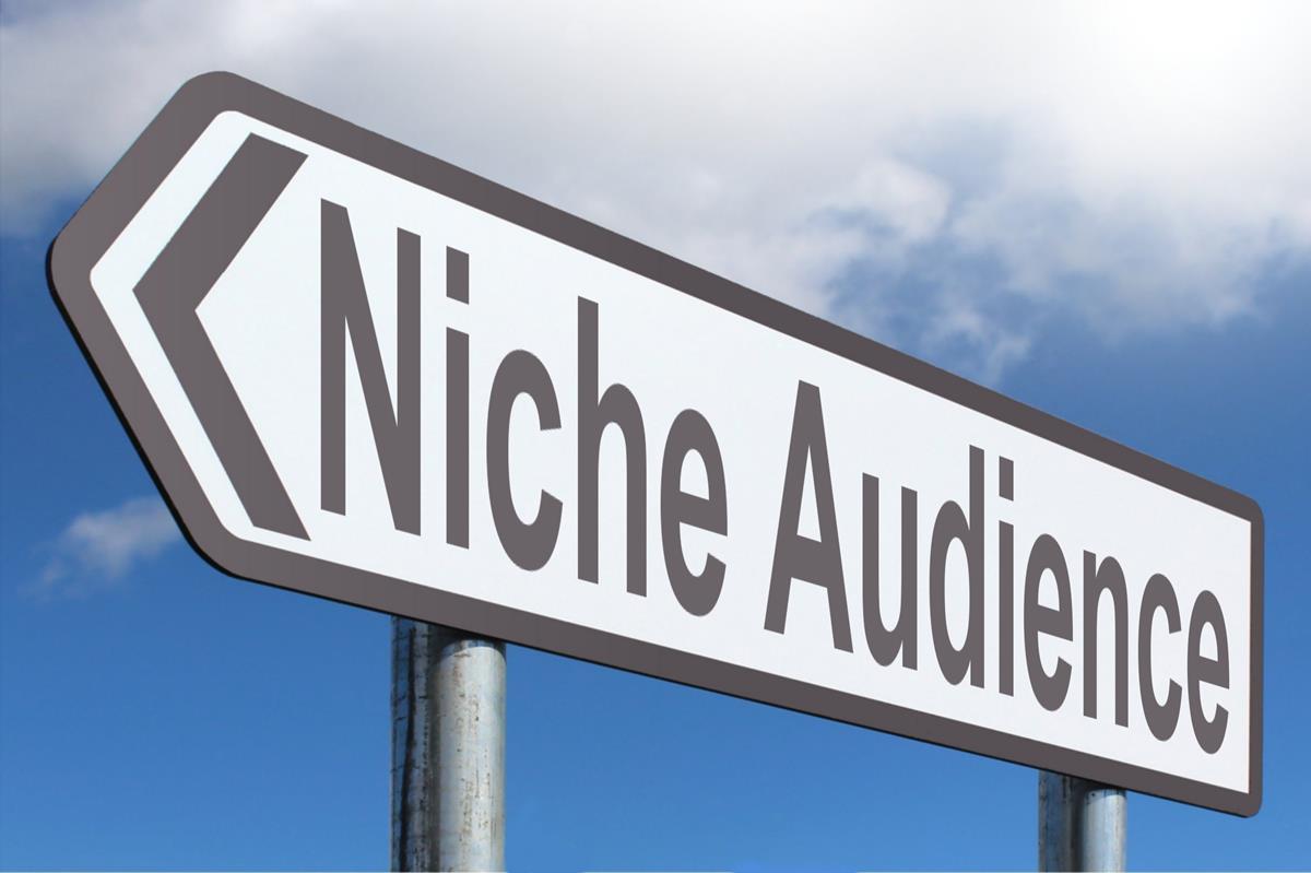 Niche Audience - Free of Charge Creative Commons Highway Sign image