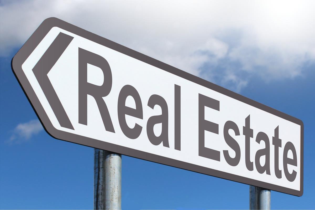 Real Estate - Highway Sign image